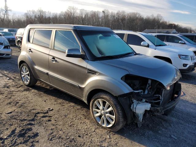 KNDJT2A69D7633541 - 2013 KIA SOUL + GRAY photo 4