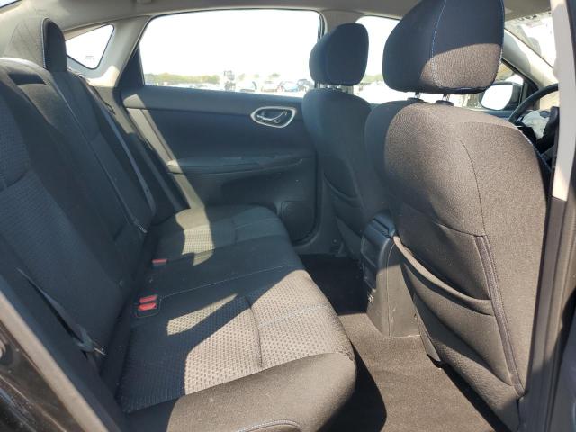 3N1AB7AP4JY252766 - 2018 NISSAN SENTRA S 黑色 照片 10