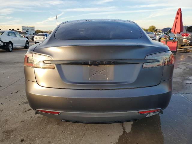 5YJSA1E21GF128586 - 2016 TESLA MODEL S CHARCOAL photo 6