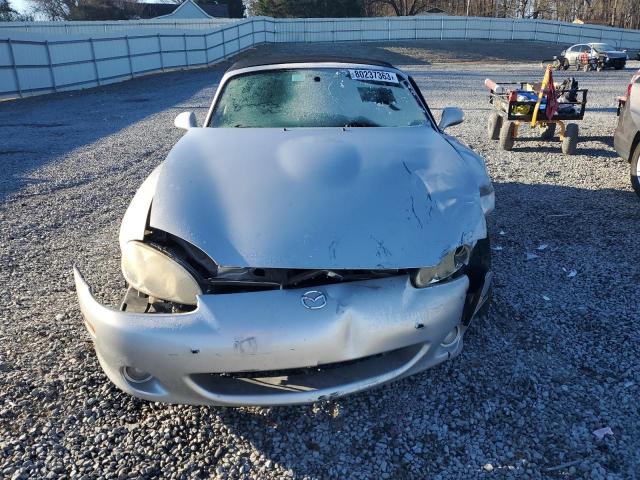 JM1NB353930300516 - 2003 MAZDA MX-5 MIATA BASE SILVER photo 5