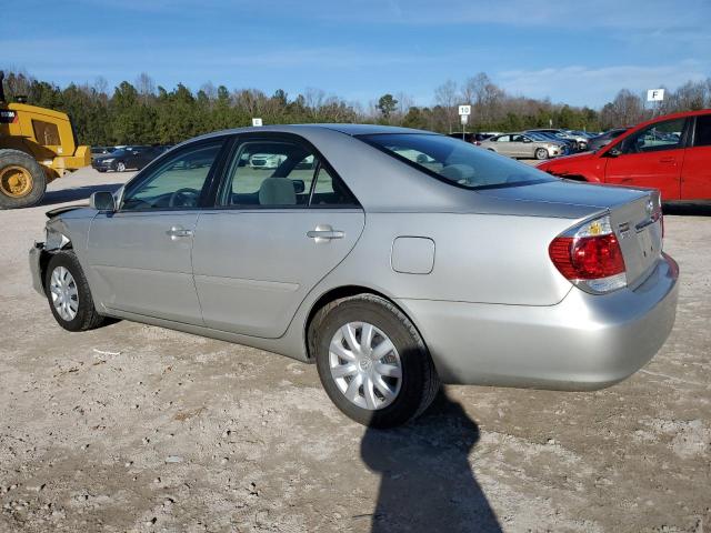 4T1BE30K95U511358 - 2005 TOYOTA CAMRY LE SILVER photo 2