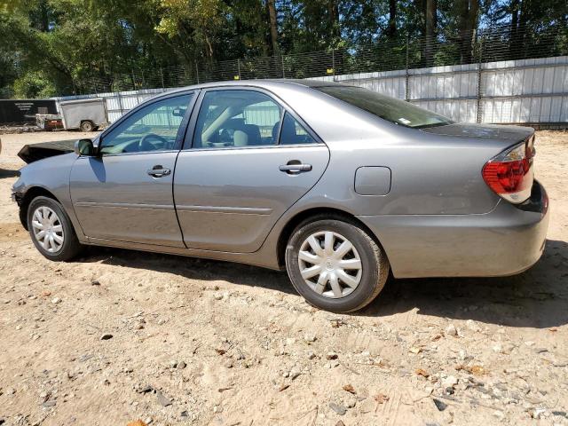 4T1BE32K25U620239 - 2005 TOYOTA CAMRY LE 灰色 照片 2