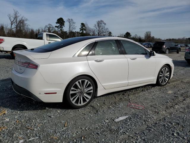 3LN6L5E91HR600815 - 2017 LINCOLN MKZ RESERVE WHITE photo 3