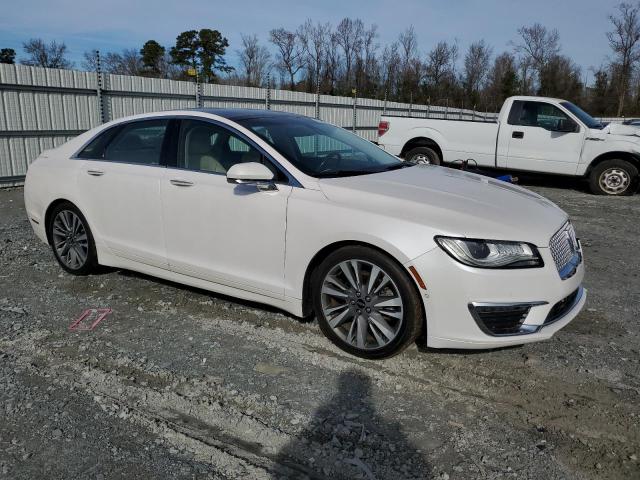 3LN6L5E91HR600815 - 2017 LINCOLN MKZ RESERVE WHITE photo 4