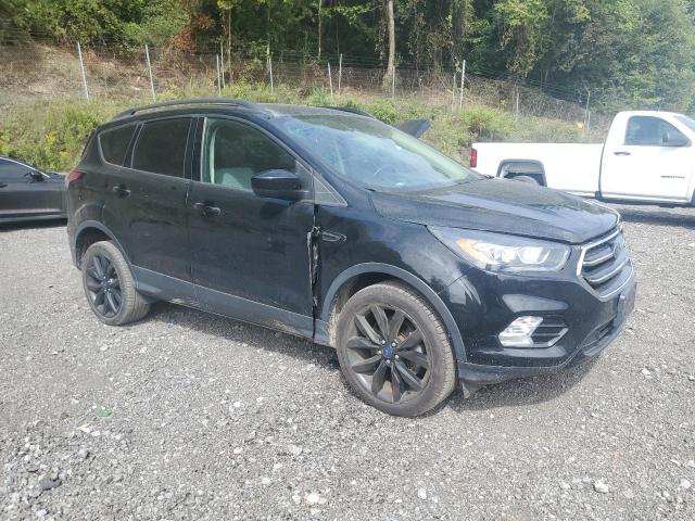 1FMCU9GDXJUC53816 - 2018 FORD ESCAPE SE Siyah fotoğraf 4