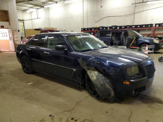 2C3JA63H05H111239 - 2005 CHRYSLER 300C BLUE photo 4