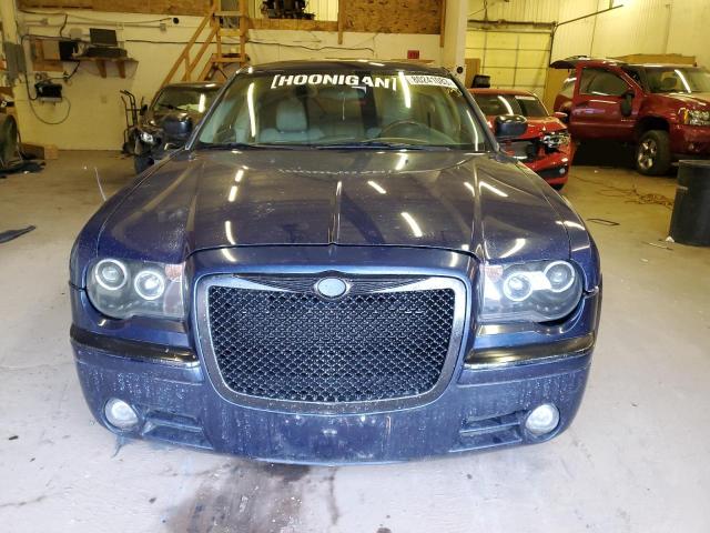 2C3JA63H05H111239 - 2005 CHRYSLER 300C BLUE photo 5