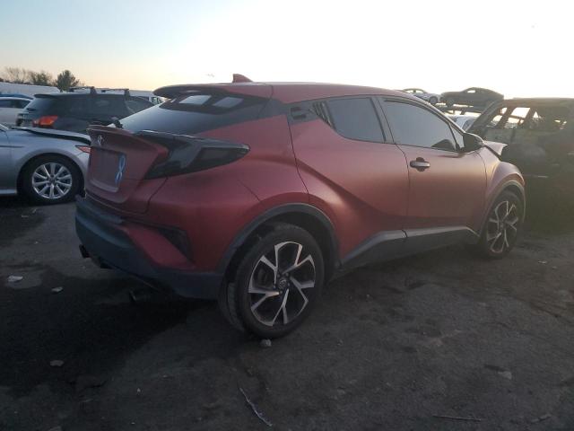 NMTKHMBX2JR008150 - 2018 TOYOTA C-HR XLE RED photo 3