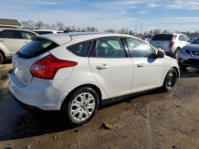 1FAHP3K2XCL167568 - 2012 FORD FOCUS SE WHITE photo 3