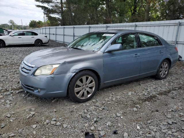 2005 TOYOTA AVALON XL, 