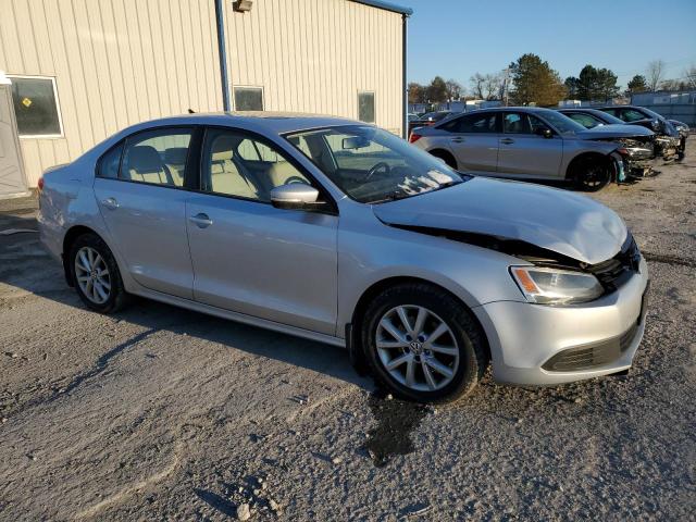 3VWDP7AJ7CM378926 - 2012 VOLKSWAGEN JETTA SE SILVER photo 4