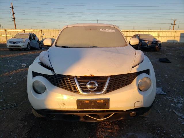 JN8AF5MV0DT208829 - 2013 NISSAN JUKE S WHITE photo 5