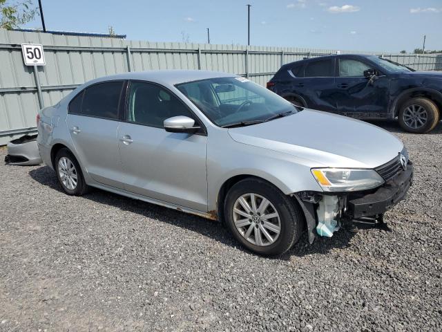 3VWDK7AJ1BM311221 - 2011 VOLKSWAGEN JETTA SILVER photo 4