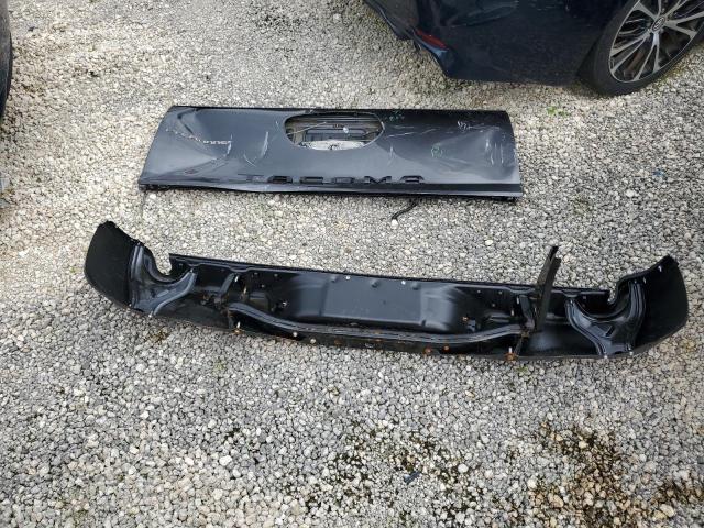 5TFJX4GN5EX033695 - 2014 TOYOTA TACOMA DOUBLE CAB GRAY photo 12