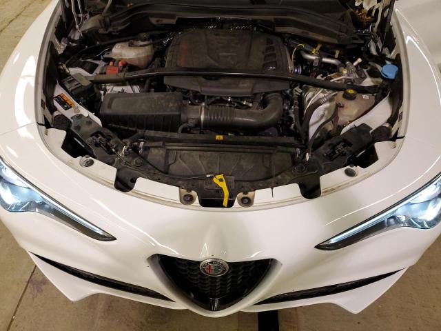 ZASFAKNN5J7B99909 - 2018 ALFA ROMEO STELVIO TI SPORT WHITE photo 11
