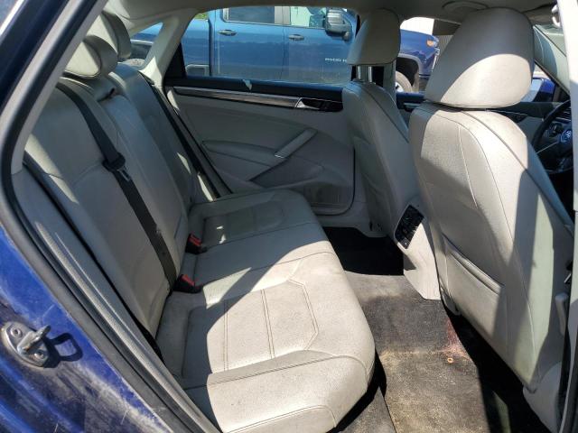 1VWGT7A38HC029812 - 2017 VOLKSWAGEN PASSAT SE BLUE photo 10