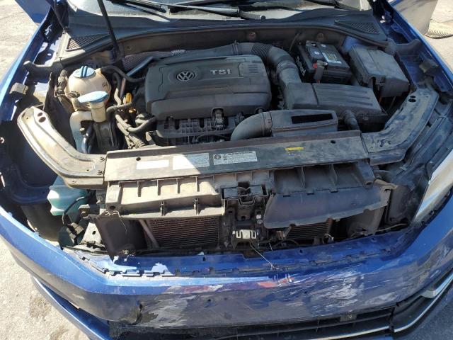 1VWGT7A38HC029812 - 2017 VOLKSWAGEN PASSAT SE BLUE photo 11