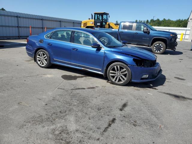 1VWGT7A38HC029812 - 2017 VOLKSWAGEN PASSAT SE BLUE photo 4