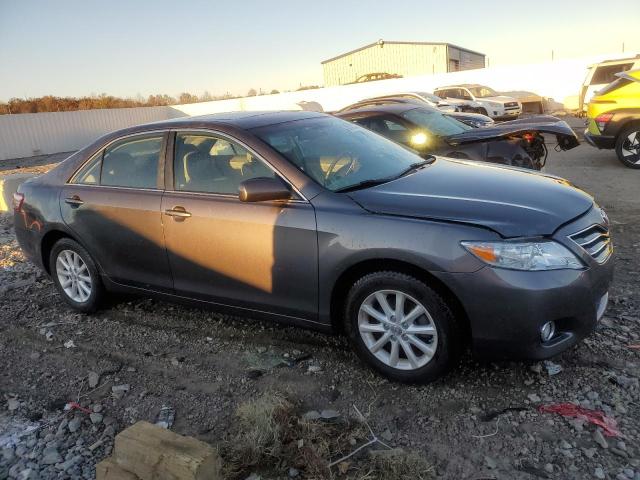 4T4BF3EK2BR138042 - 2011 TOYOTA CAMRY BASE GRAY photo 4