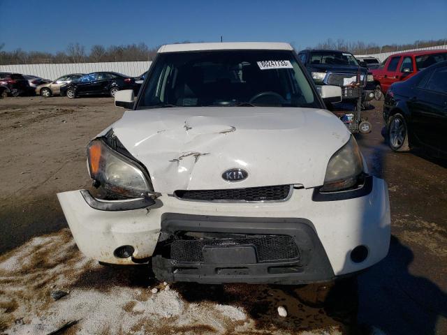 KNDJT2A21B7709943 - 2011 KIA SOUL + WHITE photo 5