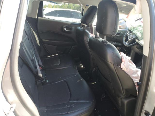 3C4NJDBB3JT453512 - 2018 JEEP COMPASS LATITUDE فضي صورة 11