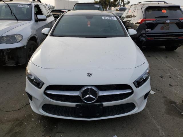 WDD3G4EB0KW026369 - 2019 MERCEDES-BENZ A 220 WHITE photo 5