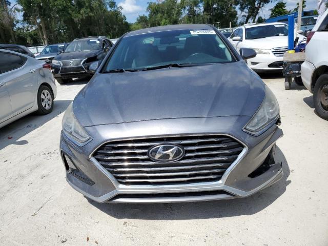 5NPE24AF1JH709342 - 2018 HYUNDAI SONATA SE GRAY photo 5
