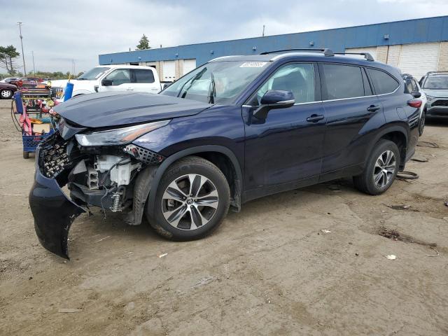2022 TOYOTA HIGHLANDER XLE, 