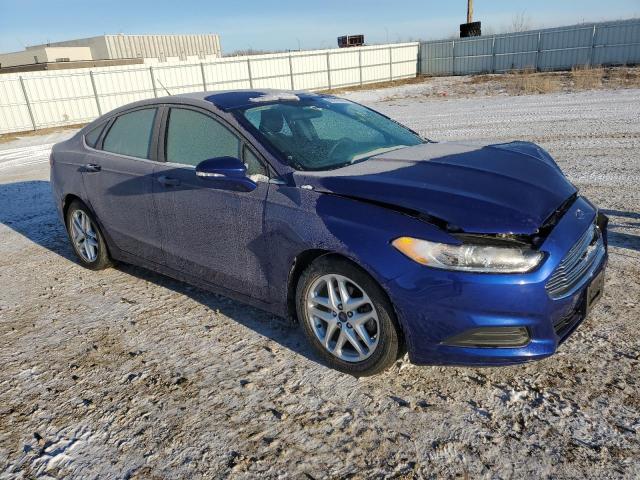 3FA6P0H78GR173014 - 2016 FORD FUSION SE BLUE photo 4