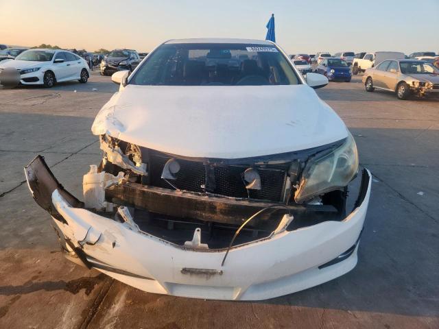 4T1BF1FK0CU557036 - 2012 TOYOTA CAMRY BASE WHITE photo 5