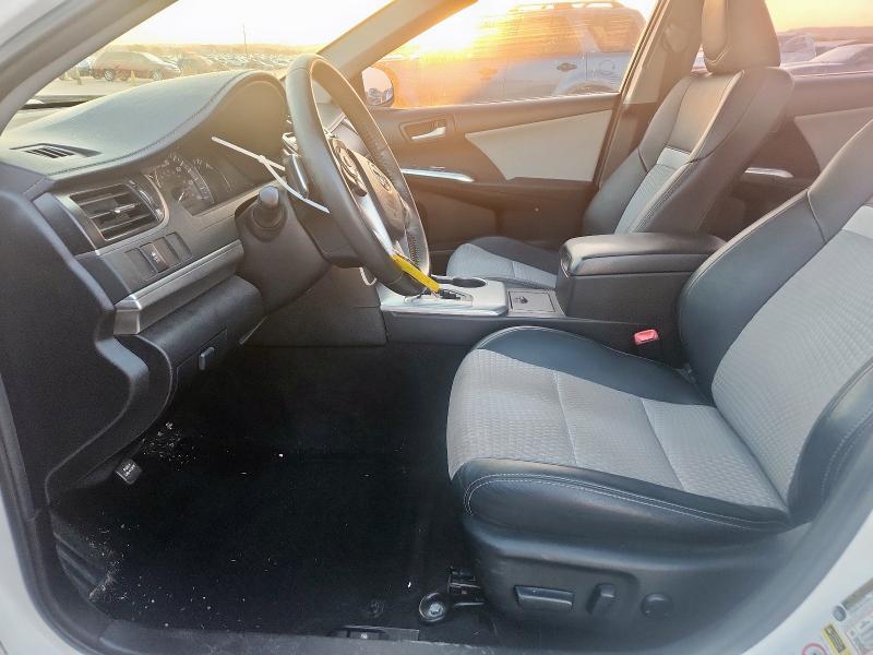 4T1BF1FK0CU557036 - 2012 TOYOTA CAMRY BASE WHITE photo 7