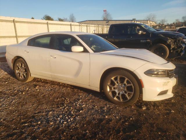 2C3CDXFG0GH151073 - 2016 DODGE CHARGER SE WHITE photo 4