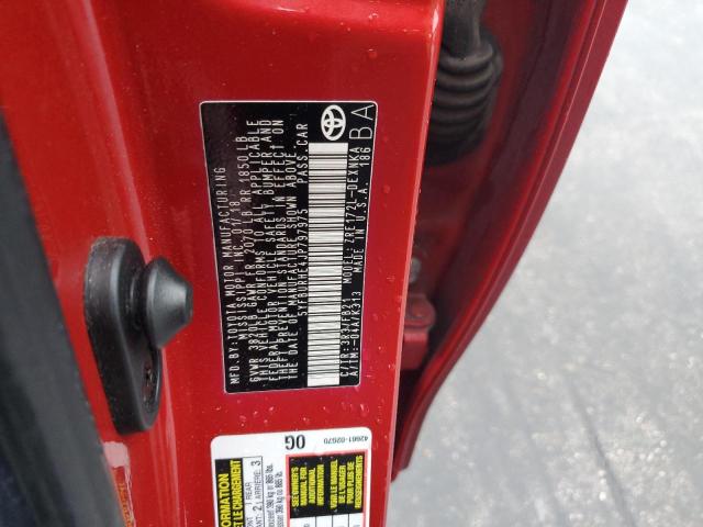 5YFBURHE4JP797975 - 2018 TOYOTA COROLLA L RED photo 12