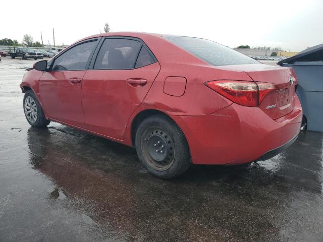 5YFBURHE4JP797975 - 2018 TOYOTA COROLLA L RED photo 2