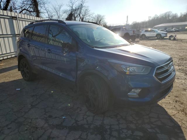 1FMCU9GD7HUE04167 - 2017 FORD ESCAPE SE BLUE photo 4