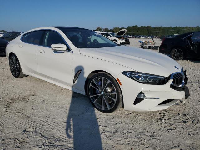 WBAGV2C05LCD46684 - 2020 BMW 840I WHITE photo 4