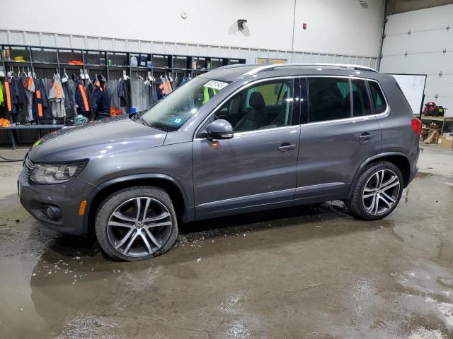 2013 VOLKSWAGEN TIGUAN S, 