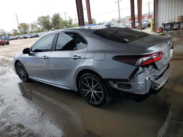 4T1G11AK3RU864138 - 2024 TOYOTA CAMRY SE NIGHT SHADE SILVER photo 2
