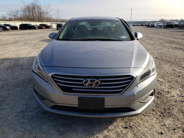 5NPE24AF8FH102474 - 2015 HYUNDAI SONATA SE SILVER photo 5