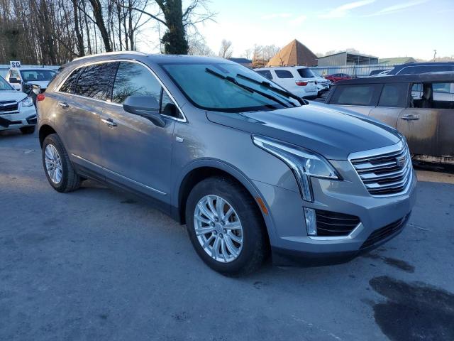 1GYKNARS1JZ132440 - 2018 CADILLAC XT5 SILVER photo 4