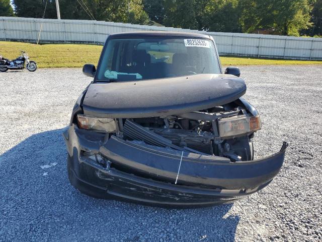 JTLKT324464048494 - 2006 TOYOTA SCION XB BLACK photo 5