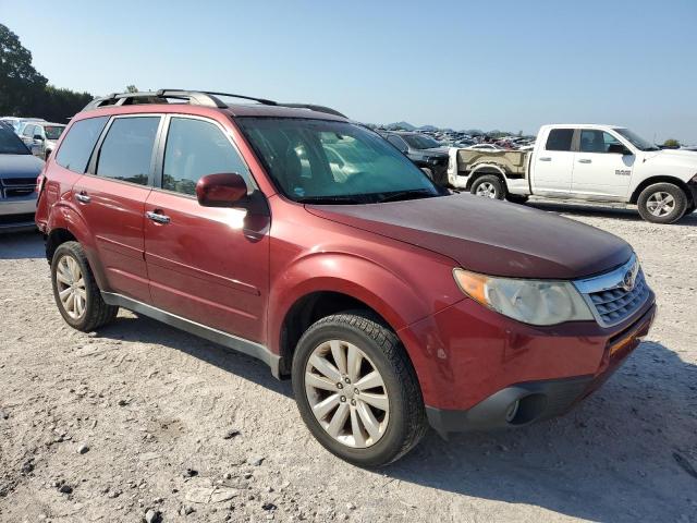 JF2SHAFC9DH427808 - 2013 SUBARU FORESTER LIMITED RED photo 4