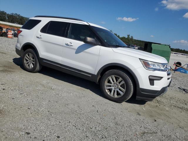 1FM5K8D85JGC61062 - 2018 FORD EXPLORER XLT WHITE photo 4