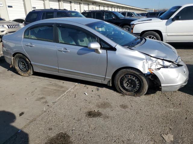 1HGFA16508L110963 - 2008 HONDA CIVIC LX SILVER photo 4