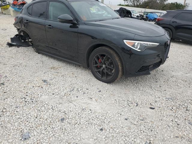 ZASPAJANXL7C74112 - 2020 ALFA ROMEO STELVIO BLACK photo 4