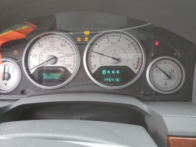 2A8HR54P08R832929 - 2008 CHRYSLER TOWN & COU TOURING MAROON photo 9