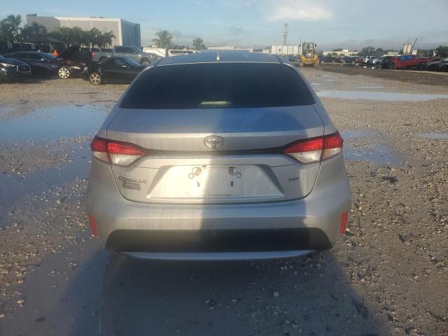 JTDEPRAE4LJ076934 - 2020 TOYOTA COROLLA LE SILVER photo 6