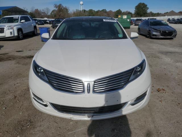 3LN6L2GK0GR626903 - 2016 LINCOLN MKZ WHITE photo 5