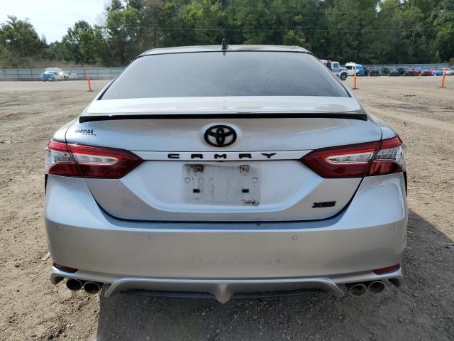 4T1B61HK7KU269719 - 2019 TOYOTA CAMRY XSE SILVER photo 6