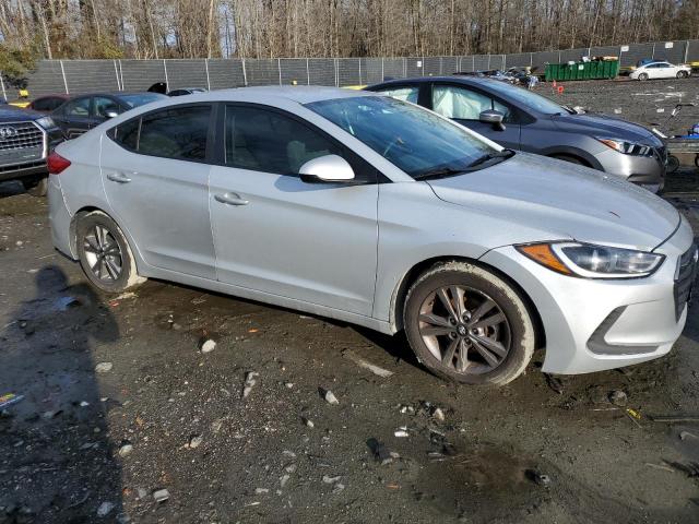 5NPD84LF6HH118070 - 2017 HYUNDAI ELANTRA SE SILVER photo 4